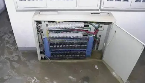 配電柜進水會爆炸嗎？